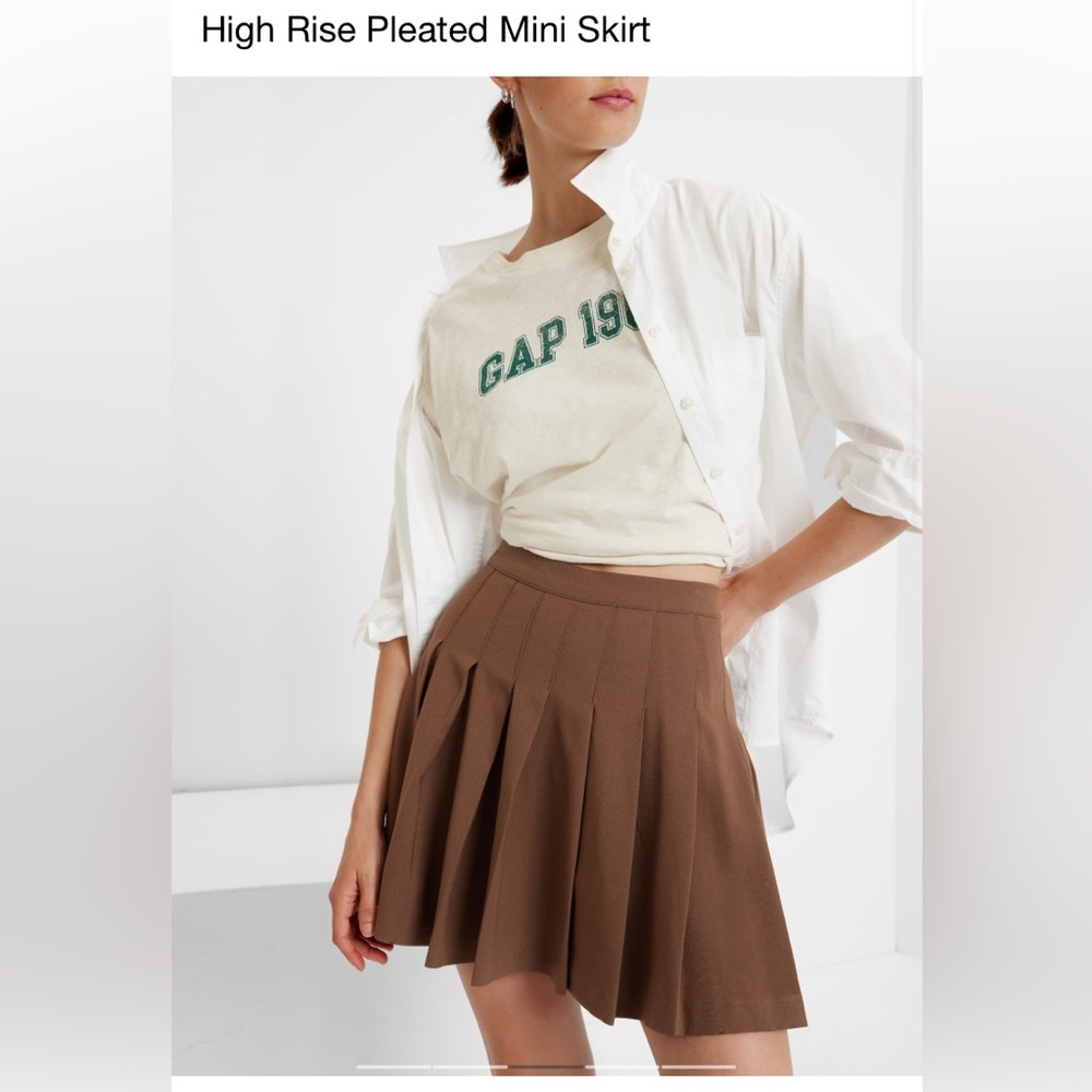 Preppy Gap Pleated Mini Skirt
